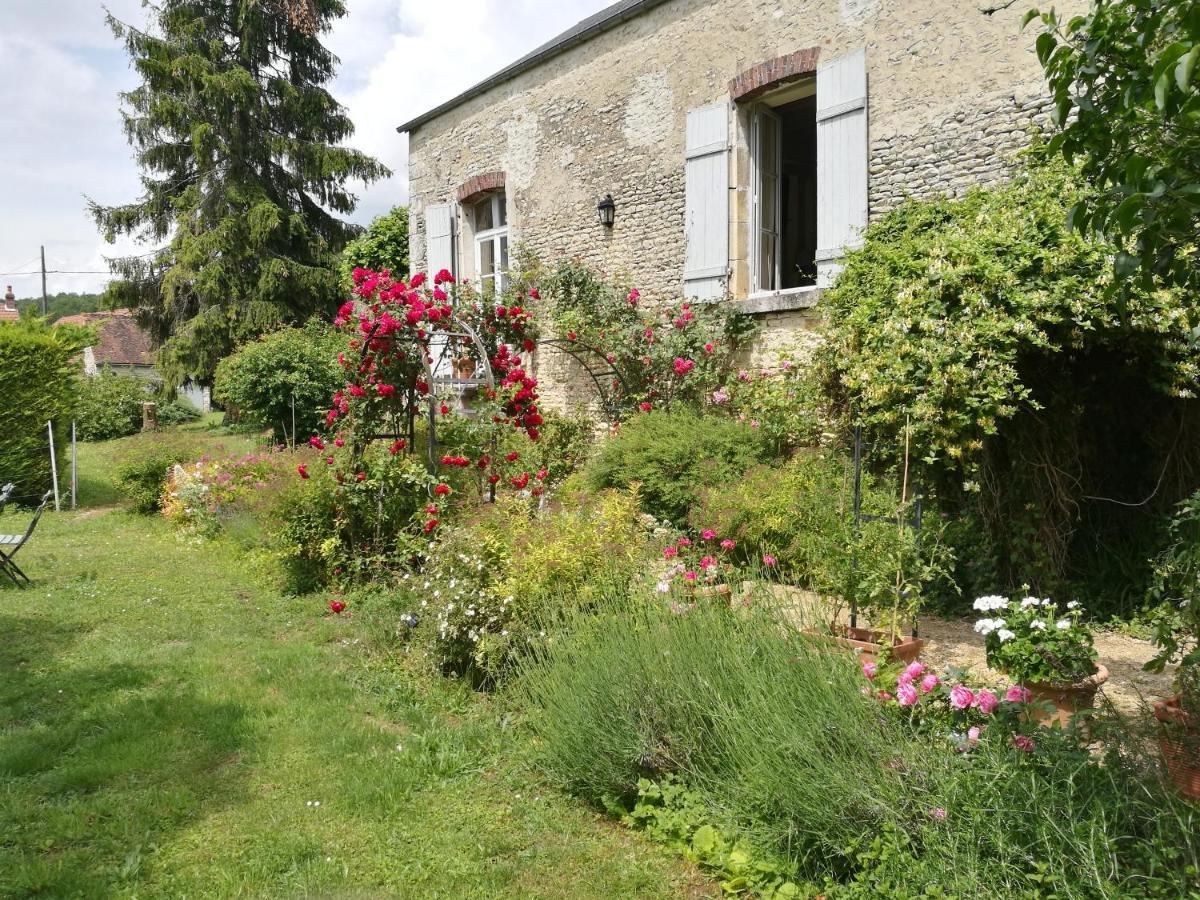 Chez Zaza Bed and Breakfast Stigny Exteriör bild